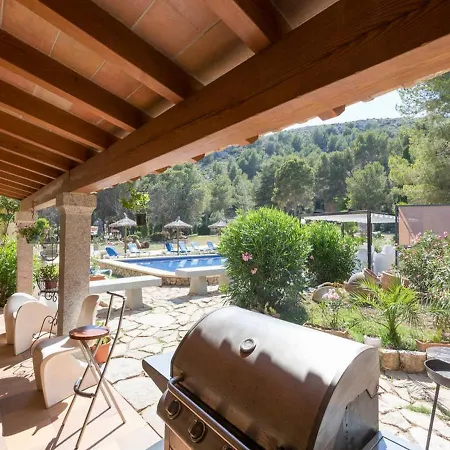 Elegant Villa: Pollenca Poolside Retreat Port de Pollenca