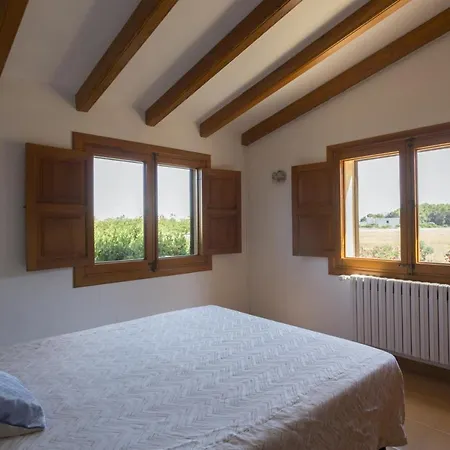 Villa Elegant Villa: Pollenca Poolside Retreat *